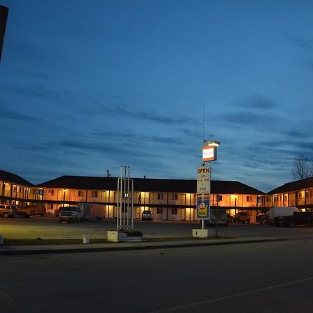 Blue Bell Inn Форт Нелсън Екстериор снимка