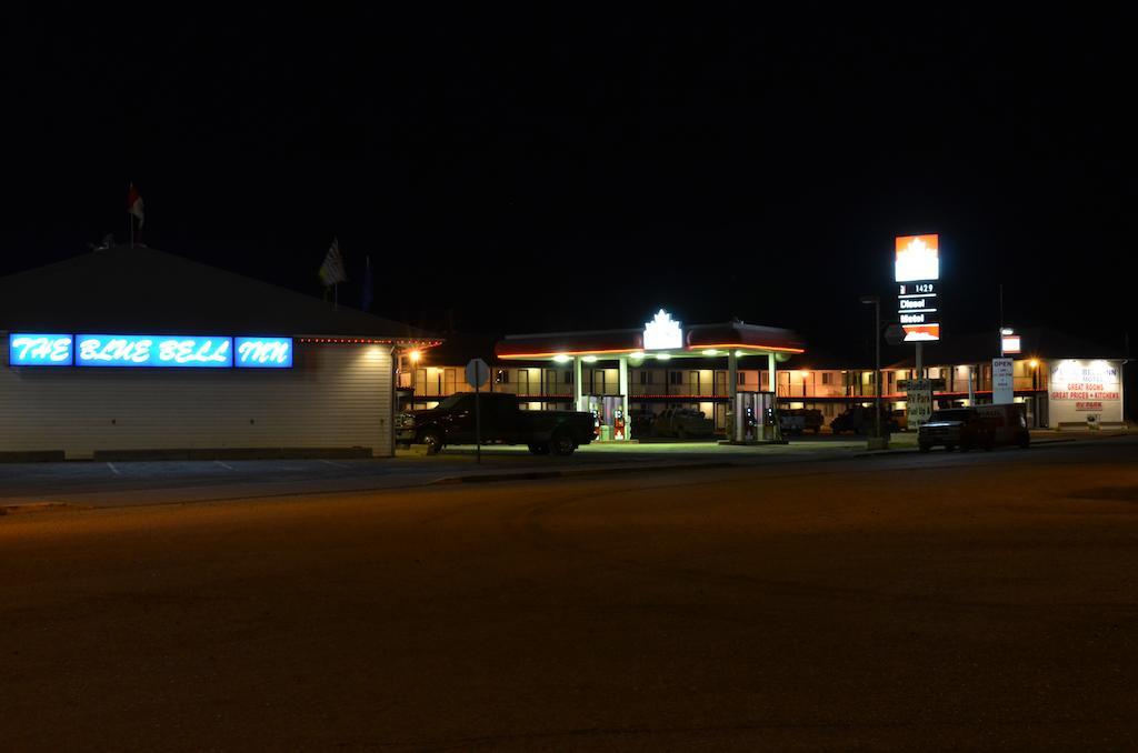 Blue Bell Inn Форт Нелсън Екстериор снимка